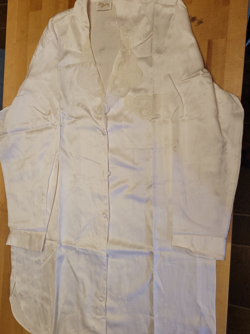 Ilise Stevens Silky Ivory Button-Front Long Nightshirt